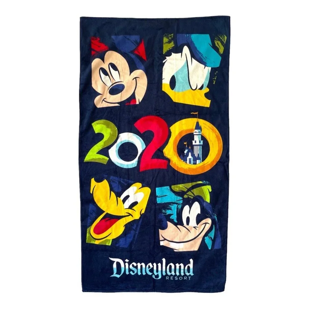 Disneyland Resort 2020 Mickey Mouse Donald Duck Pluto Goofy Beach Towel